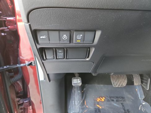 Certified 2024 Nissan Armada Platinum w/ Captain's Chairs Package image 19