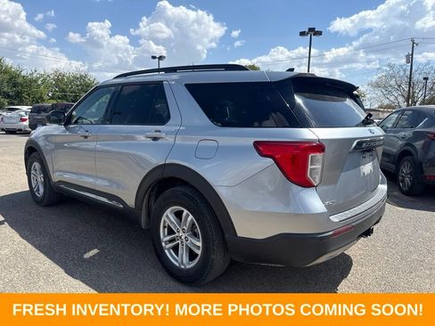 Used 2021 Ford Explorer XLT w/ Equipment Group 202A AWD/4WD image 4