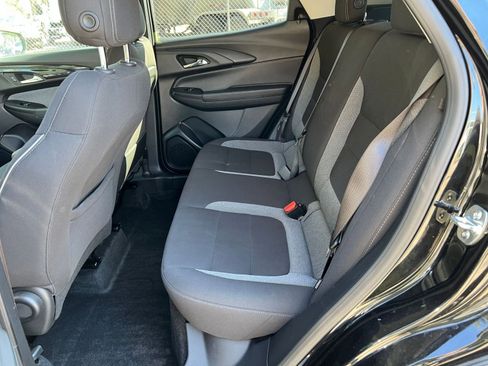 Used 2025 Chevrolet TrailBlazer LT image 38