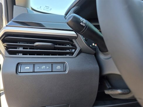 New 2025 Nissan Altima 2.5 SR w/ SR Premium Package image 15