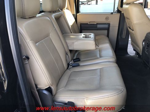 Used 2011 Ford F250 Lariat w/ Lariat Interior Pkg image 17