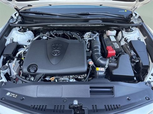 Used 2022 Toyota Camry XSE image 29