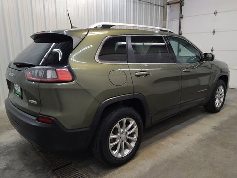 Used 2019 Jeep Cherokee Latitude w/ Cold Weather Group AWD/4WD image 10