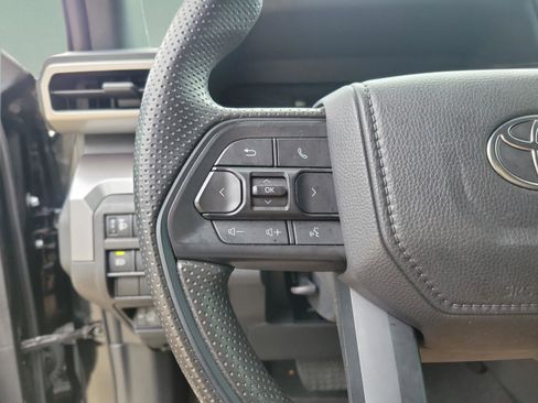 Certified 2025 Toyota Tacoma SR5 image 15