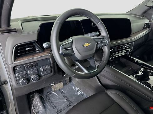 Used 2025 Chevrolet Tahoe LT w/ Comfort Package image 9