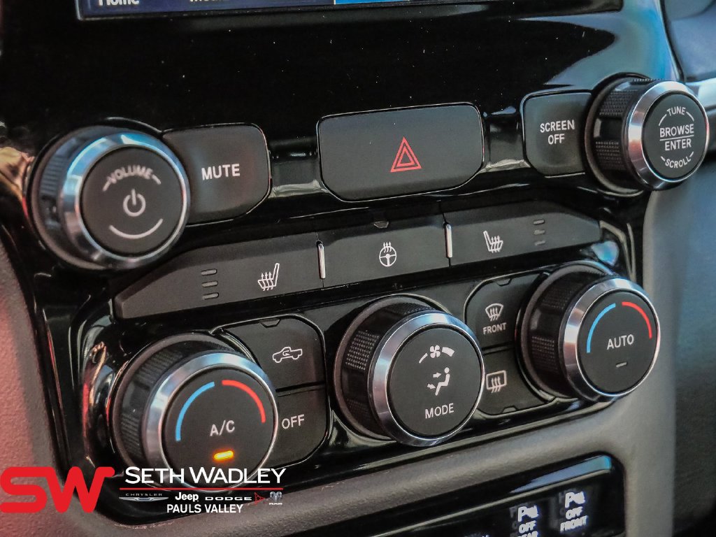Used 2022 RAM 1500 Big Horn w/ Night Edition AWD/4WD image 38