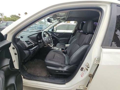Used 2019 Subaru Forester Premium w/ All-Weather Package AWD/4WD image 5