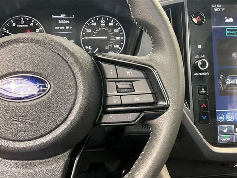 Used 2025 Subaru Forester Premium AWD/4WD image 24