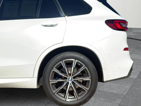 Used 2022 BMW X5 sDrive40i w/ M Sport Package image 9