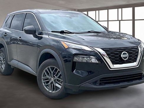 Used 2021 Nissan Rogue S image 12