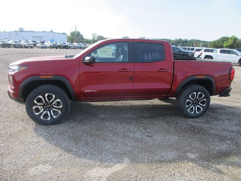 New 2026 GMC Canyon AT4 w/ Technology Plus Package AWD/4WD image 9