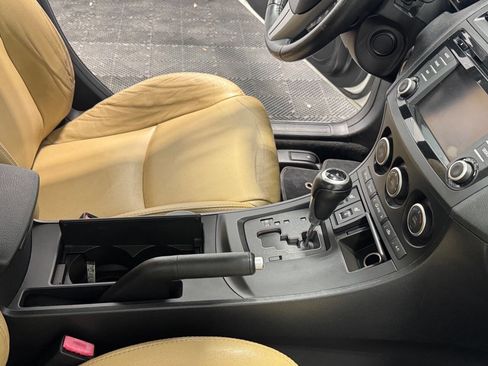 Used 2013 MAZDA MAZDA3 i Grand Touring image 21