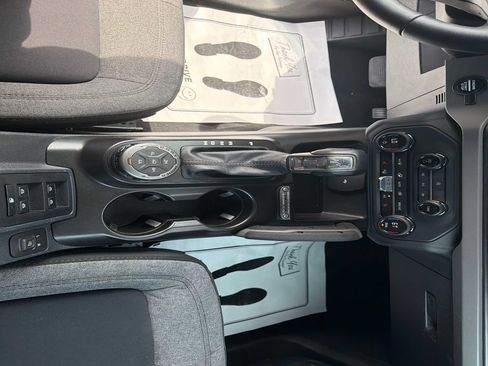 Used 2023 Ford Bronco Big Bend w/ Sasquatch Package AWD/4WD image 26