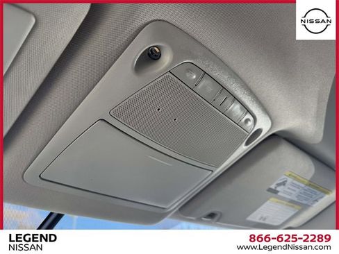 Used 2018 Nissan Rogue SV w/ Premium Package image 27