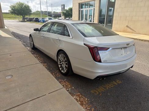 Used 2020 Cadillac CT6 Luxury image 2