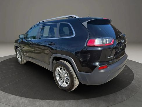 Used 2019 Jeep Cherokee Latitude Plus w/ Cold Weather Group AWD/4WD image 7