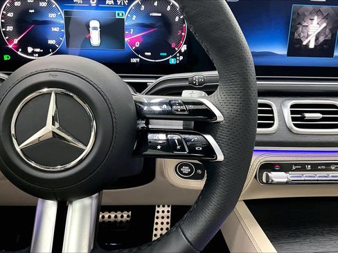 Certified 2026 Mercedes-Benz GLS 580 4MATIC image 23
