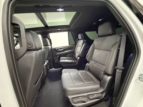 Certified 2023 Chevrolet Tahoe Z71 w/ Luxury Package AWD/4WD image 24