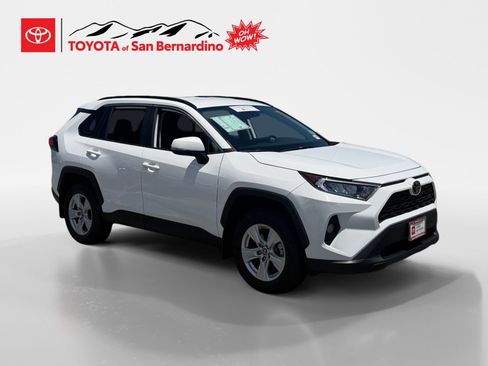 Used 2021 Toyota RAV4 XLE FWD image 7