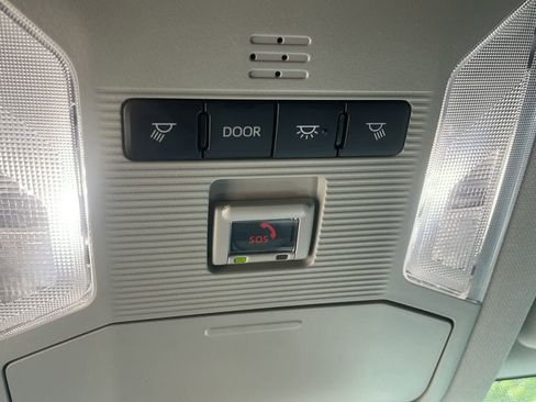 Used 2022 Toyota RAV4 LE AWD/4WD image 21