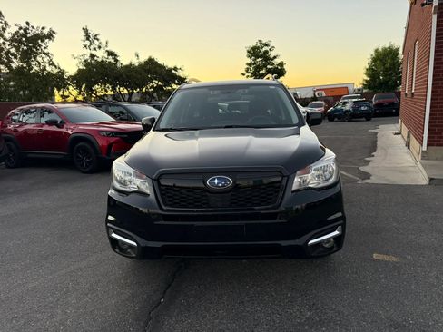Used 2018 Subaru Forester 2.5i Premium AWD/4WD image 2