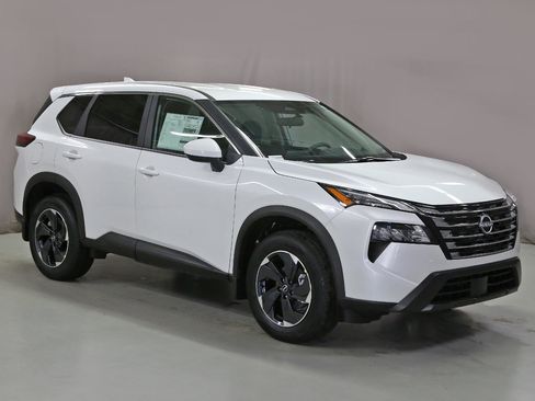 New 2026 Nissan Rogue SV image 1