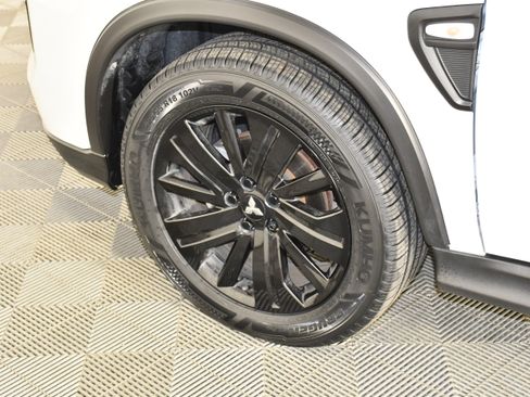 Used 2022 Mitsubishi Outlander Sport LE FWD image 37