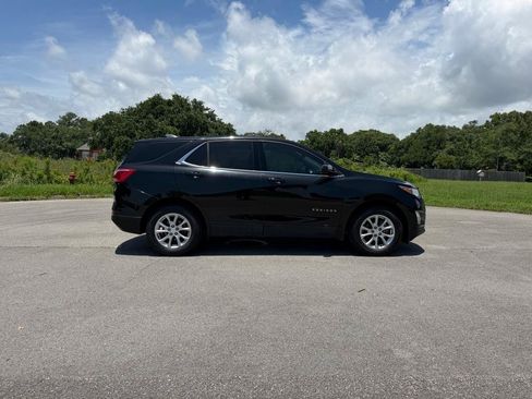 Used 2020 Chevrolet Equinox LT w/ Driver Convenience Package FWD image 6