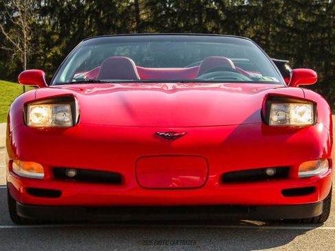 Used 2004 Chevrolet Corvette Convertible w/ Preferred Equipment Group image 13