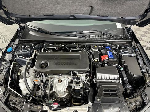 Used 2025 Honda Civic Sport image 31
