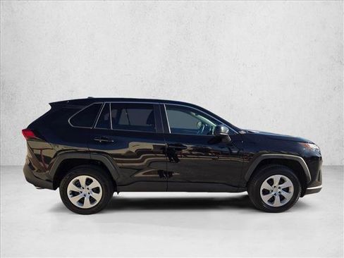 Used 2024 Toyota RAV4 LE image 4