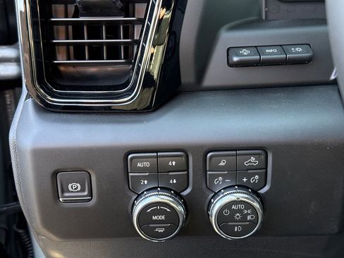 New 2026 GMC Sierra 1500 AT4X AWD/4WD image 20