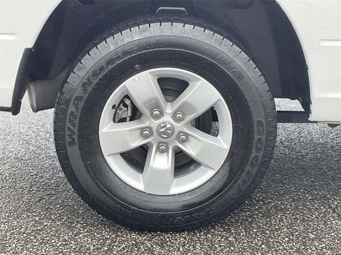 Used 2024 RAM 1500 Classic SLT image 7