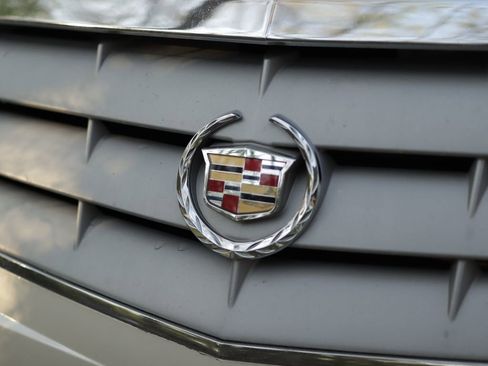 Used 2006 Cadillac SRX w/ Seating Package image 33