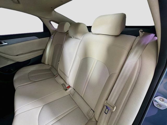 Used 2017 Hyundai Sonata SE FWD image 19