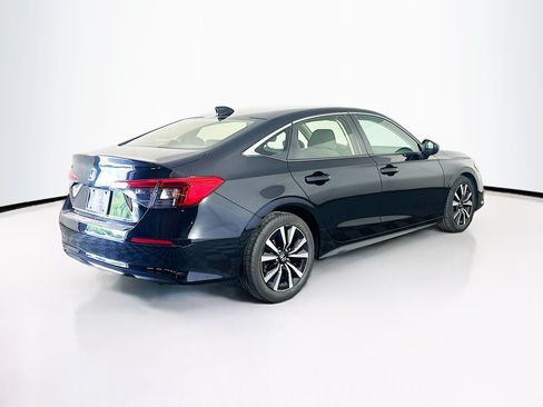 Used 2022 Honda Civic EX image 9