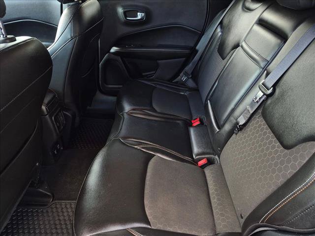 Used 2018 Jeep Compass Latitude w/ Popular Equipment Group AWD/4WD image 17