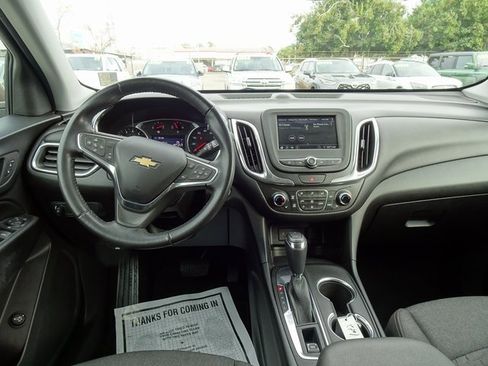 Used 2019 Chevrolet Equinox LT w/ Driver Convenience Package image 20