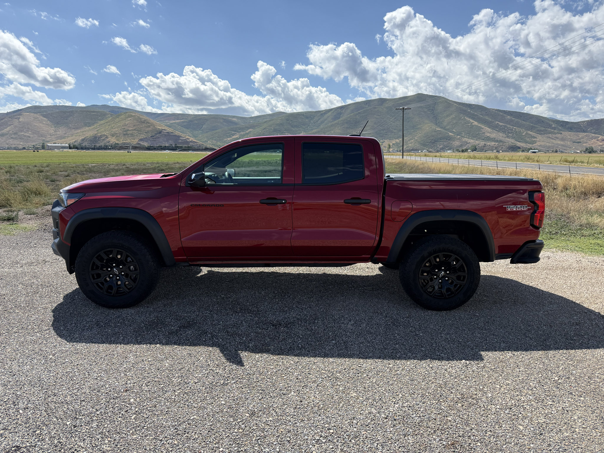 Used 2024 Chevrolet Colorado Trail Boss w/ Technology Package AWD/4WD image 4