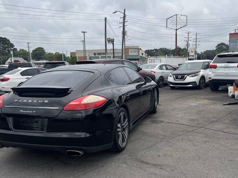 Used 2012 Porsche Panamera 4 image 10