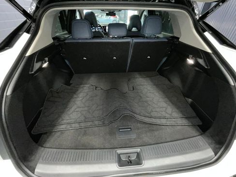 Used 2025 Nissan Ariya Platinum image 19