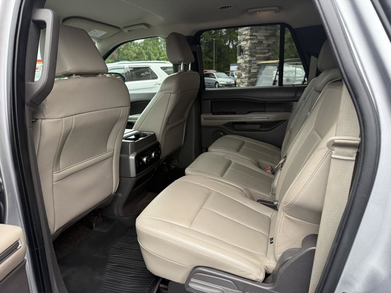 Used 2021 Ford Expedition Max XLT AWD/4WD image 11