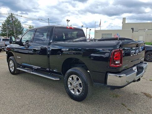 Used 2026 RAM 2500 Big Horn AWD/4WD image 28