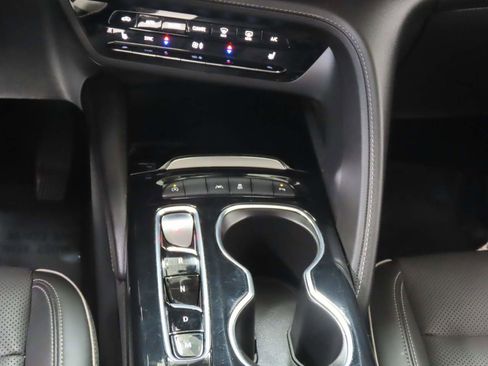 Used 2023 Buick Envision Essence image 8