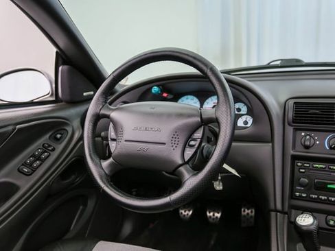 Used 2004 Ford Mustang Cobra RWD image 4