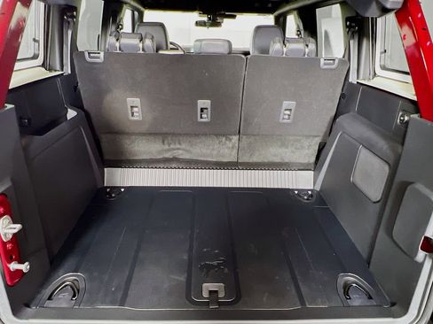 New 2025 Ford Bronco Badlands image 14