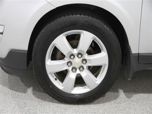 Used 2017 Chevrolet Traverse LT w/ Style and Technology Package image 21