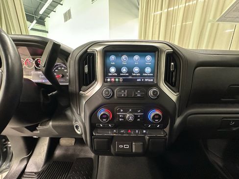 Certified 2022 Chevrolet Silverado 1500 LT AWD/4WD image 28