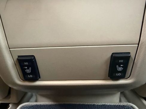 Used 2014 Nissan Pathfinder SL w/ SL Tech Package image 15