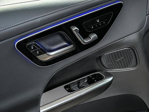Certified 2026 Mercedes-Benz GLC 300 4MATIC image 9